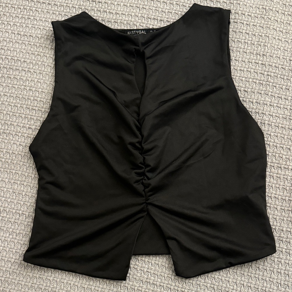 NASTYGAL keyhole beautiful blouse